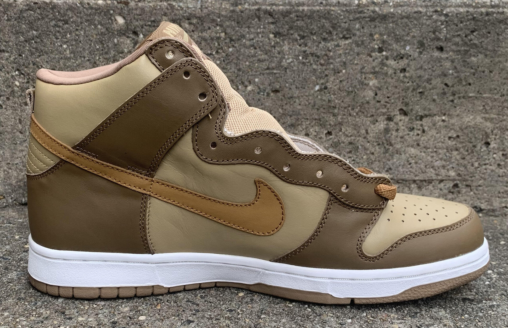 Nike Dunk High Maple / Taupe (Size 11) DS — RootsBK